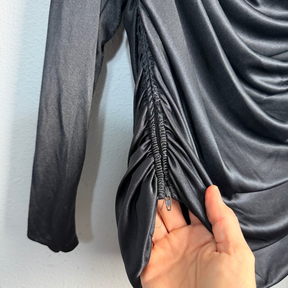 Vtg Abby Kent Black Long Sleeve Ruched Sequin Flower Cutout Back Party Top 14 - Picture 3 of 13